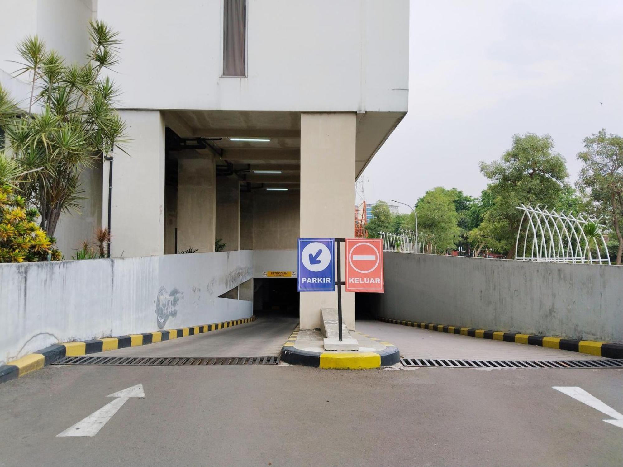 Circle Patraland Urbano 3* Bekasi